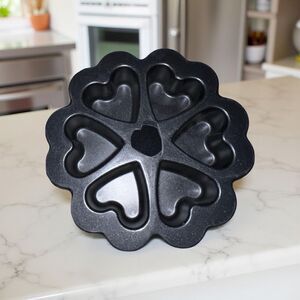 Nordic Ware Mini Heart Baking Pan - 6 hearts  2.5"x2.5”x1.5”